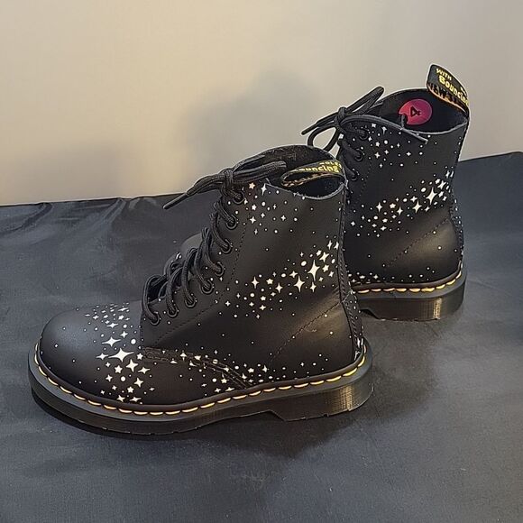 BRAND NEW 1460 PASCAL STARS LEATHER LACE UP BOOTS - Picture 5 of 16